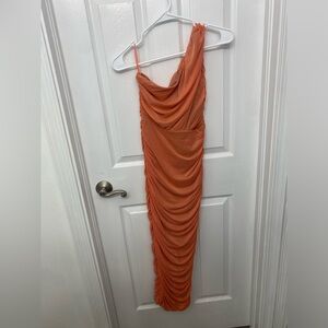 One shoulder body con Coral dress